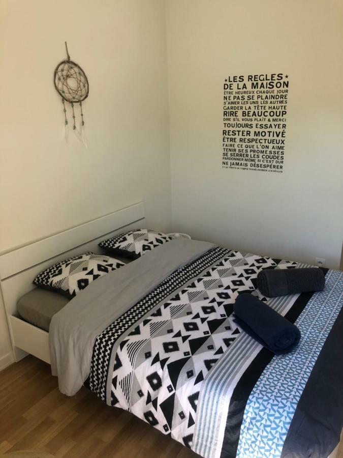 Chambre Les Loges Nevers Exterior photo